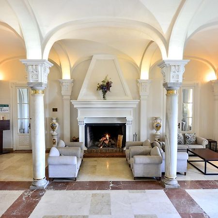 Hotel Oromana Alcalá de Guadaira Buitenkant foto